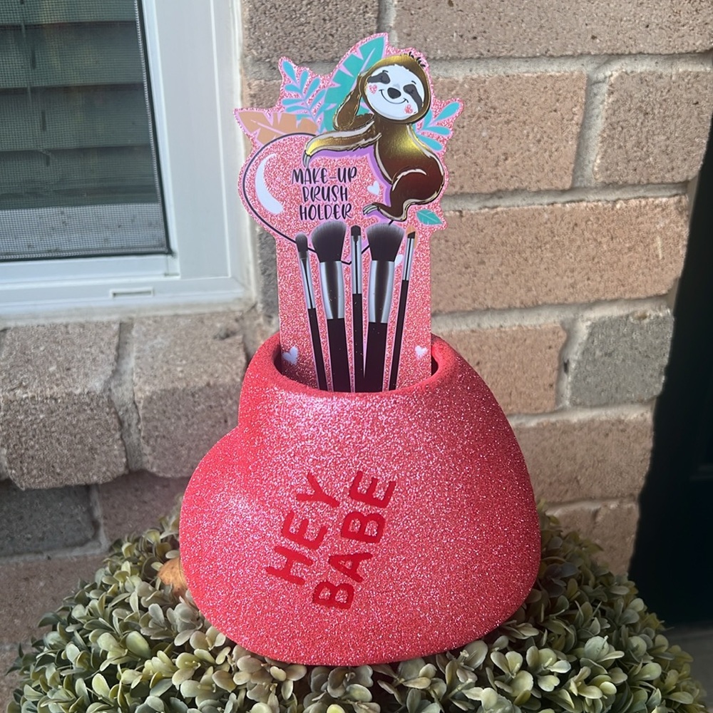 Cute💕💄pink glitter HEY BABE. BRUSH HOLDER! - Picture 9 of 16